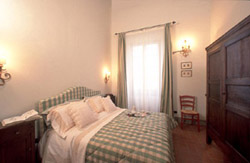 Florence Tuscany Accommodation: Double bedroom of Ghiberti Accommodation in Florence