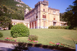 Hotel Amalfi Coast: The Colonna Castle, near the hotel Antico Parco del Principe along the Amalfi Coast