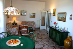 Sorrento Accommodation: The living-room of Chiara Accommodation in Sorrento