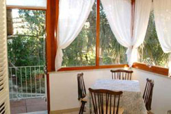 Sorrento Vacation Apartments: Interior of the veranda of the Kalimera Vacation Apartments