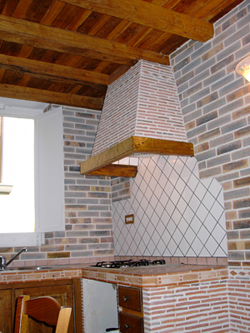 Lodging in Sorrento: The kitchen of Nina Lodging in Sorrento