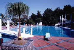 Hotel Amalfi Coast: The swimming-pool of the touristic complex Antico Parco del Principe near the hotel along the Amalfi Coast