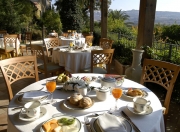 Breakfast on the terrace with view of the Valley of the Temples