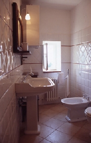 Bathroom of Celli apartment