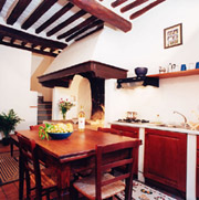 Kitchen of Il Camino apartment in San Gimignano