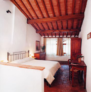 Double bedroom of Il Camino apartment in San Gimignano