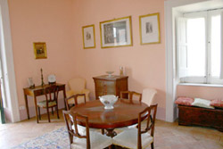 Sorrento Suite: The living-room of Suite Alimuri in Sorrento