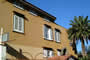 Sorrento Vacation Apartments: The faade of the old mansion in Sorrento where the vacation apartments of Kalimera are located